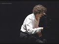 tra i tanti gioielli composti da sergio, questa canzone � uno dei pi� preziosi...
grazie sergio per  donarci della musica cos� speciale e unica...non bastano le parole per dirti tutta la mia ammirazione...