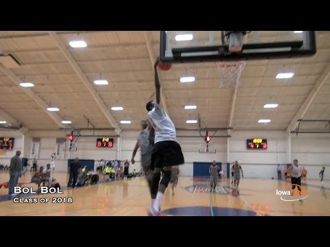 VIDEO: Meet Bol Bol (Manute Bol's High School Freshman Son)