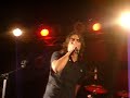 Hugo Salazar canta Alma en concierto