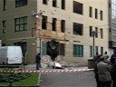 Bonba batek kalte handiak eragin ditu epaitegian