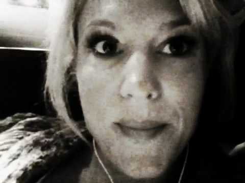 Julie Roberts on plane to Baltimore