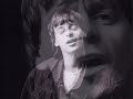 Massimo Priviero - San Valentino http://www.youtube.com/watch?v=cndQlcUnc6c perchè pure io , non sembra, ma ci ho un cuoricino e di questa ho regalato pure il 45 giri