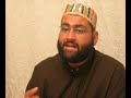 Dieislamischen Gelehrten aus Damaskus (Syrien), Libanon, Jordanien, Palaestina, Indien, Pakistan, Malaysia, Indonesien, Irak, Tuerkei, Jemen, aus den Nord-Afrikanischen Laender, und die aus allen restlichen islamischen Laendern sind sich über folgendes einig: Allâh ist über jegliche Unvollkommenheit Erhaben, wie zB das Er (Allâh) kein Koerper ist, oder dass man Ihm keine Richtung und keinen Ort zuschreiben darf.Diese sind im Bezug auf Allâh UNMOEGLICH!Das ist uebrigens der Glaube der sog. Sâlâf, und den Muslimen die ihnen bis zur heutigen Zeit im Glauben treu geblieben sind. Wir haben uns die Mühe gegeben eine islamische Sendereihe eines bekannten islamischen Gelehrten dieser Zeit zu übersetzendem es gelungen ist eine große Anzahl von Beweisen zusammen zubringen: Die Sendereihe hat von uns den Namen bekommen: DIE SCHLAGKRAEFTIGEN BEWEISE - AUF DER RICHTIGEN ART UND WEISE! Der islamische Gelehrte stützt sich bei seinen Aussagen, wie gewohnt auf den Quran, Aussagen des Propheten (Sunna), Übereinstimmung der Muslime, aber auch an die Aussagen anerkannter, bekannter islamischer Gelehrten der vier Rechtschulen.(Hanâfitsche, Schâfi^itische, Mâlikitische, Hânbâlitische)Ich erhoffe mir den Muslimen damit gedient zu haben. Und Gepriesen Sei Allâh, der Herr des Universums. Shaykh Gilles Sadek