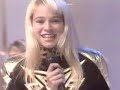 anna paula almeida, fl�via fernandes, bianca rinaldi, c�tia paganote, roberta cipriani e juliana baroni no parad�o da xuxa cantando o hit 