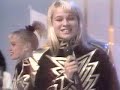 anna paula almeida, fl�via fernandes, bianca rinaldi, c�tia paganote, roberta cipriani e juliana baroni no parad�o da xuxa cantando o hit 
