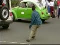 Mexican Street Dealer Bolts from Cops.