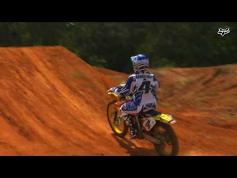 whip - Ricky Carmichael vous explique comment faire un whip, très belle figure motocross.