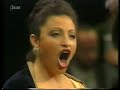 Gallardo-Domas and Alvarez in Manon duet Gallardo-Domas and Alvarez in Manon duet