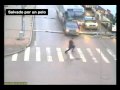 Casi muere atropellado por un pelo Ver Video