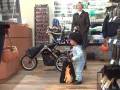 videos de Disco Strollin'