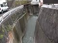 A short trip through Beppu, Japan. Focuses more on the everyday scenes like a domesticated chimp cruising the main drag. May 2007.