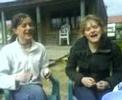 Edith en Marlot rappen
