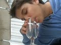 Babaca bebendo agua