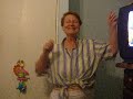 Mary mueva la cachucha