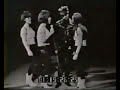 Shangri-Las - Give Him A Great Big Kiss