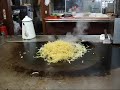 nagashi so-menFujinomiya Yakisoba日本の麺類、流しソーメンと富士宮やきそばです。