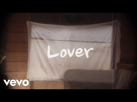 Taylor Swift - Lover (Lyric Video)