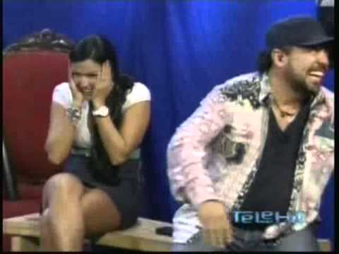bragas de niñas en el metro