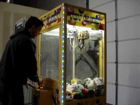 65456 - Our new crane game for 2010!
