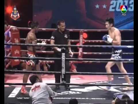 บัวขาว - ศึกล้างแค้น บัวขาว บัญชาเมฆ vs โยชิฮิโร่ ซาโตะ (6 ตุลาคม 2556) ไทยศึก Embed Max มวยไทย.