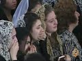 تقرير : حسام عليتاريخ بث التقرير : 12/10/2008قال/ دريد كشمولة/، محافظ نينوى أن نحو ألف عائلة عراقية من الطائفة المسيحية نزحت عن مدينة الموصل، في شمال العراق. وأكد كشمولة على أن ثلاثة آلاف شخص نزحوا عن المدينة بسبب أعمال العنف التي استهدفت المسيحيين خلال الايام الماضية.