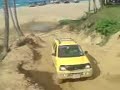 VTC en playa paraiso terios 4x2 saliendo de la playa
