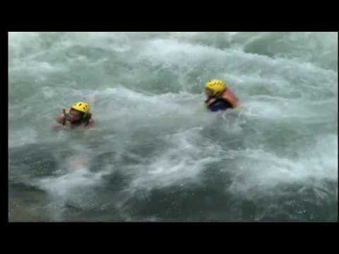 drowned woman - Тонущие парень и девушка. man and woman nearly drowned.https://www.youtube.com/watch?v=cxzpRUryBN4&list=UUsW7suSqBosMGRUaqDJGXww Парень с девушкой чуть не ут...