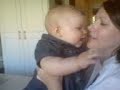 Biter mamma i kinden Biter mamma i kinden