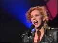 La fabulosa Nacha Guevara canta La canción del odio en TVE a mediadios de los ochenta.