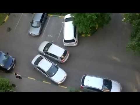 Жени да паркират - тръпки да те побият!