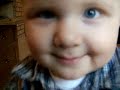 Gavin lopen naar de papa
