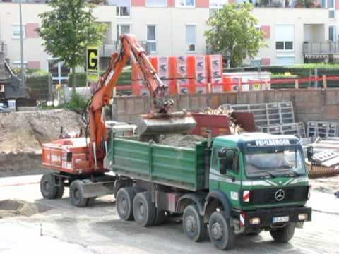 Baustelle - Quick and Dirty... War nicht geplant, hat sich einfach so ergeben, dass ständig etwas los war. Leider nur mit der Digitalkamera vom Bauzaun aus gefilmt. Desw...