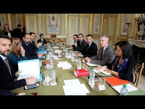 Frankreich: Krisentreffen - Pariser Polizeipräsident ...