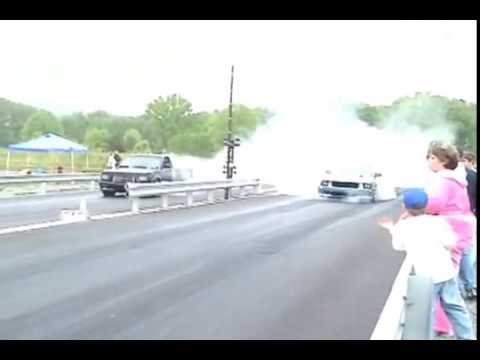 Syclone vs Saleen