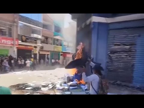 Peru: Demonstrationen und wtende Proteste nach dem T ...