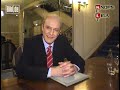 Das irre Meisterschafts-Finale es lässt auch den Kult-Kaiser längst nicht mehr kalt.... Vor dem letzten Spieltag holt Comedian Matze Knop (34) die Verbal-Keule gegen „seine Bayern raus. Der Kult-Kaiser hakt den Titel nach dem 2:2 der Bayern in Hoffenheim ab: „Nach dem Spieltag jetzt am Wochenende können wir die Akte Meisterschaft getrost zumachen. Zwei Punkte Rückstand auf den VfL Wolfsburg da gerät selbst der sonst so besonnene Kult-Kaiser in Rage! „Des woar nix! Wir waren so ...