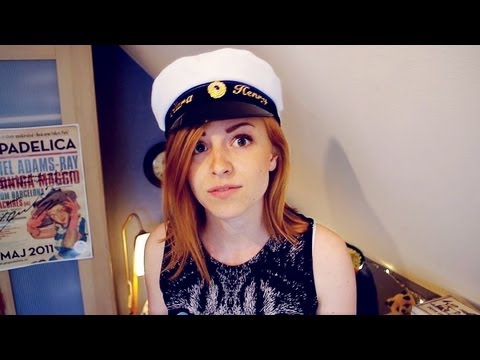 studenten - Spontana tankar kring studenttagande och att kanske eventuellt screwa up sitt liv totalt. Le blog: http://blogg.veckorevyn.com/claraslife Le facebuk: http://...