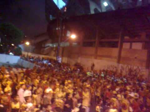 TORCIDA JOVEM DO SPORT INVADINDO O CHIQUEIRÃO(03/02/2010)