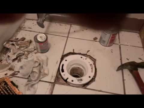 how to remove pvc toilet flange