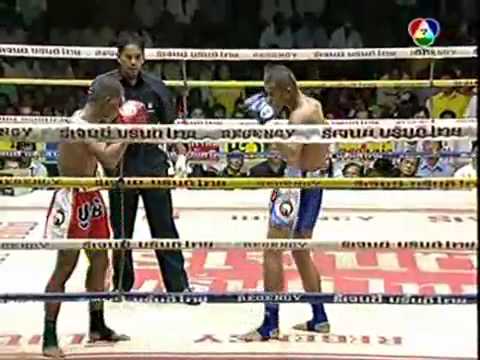 levidspot - good muay thai fight.
