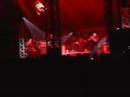 concerto dei meganoidi a lecce in un tendone da circo