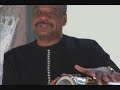 Apresentação e aula básica de Repique de Mão pelo seu criador, Ubirany do Grupo Fundo de Quintal