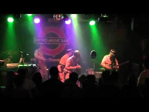 Video "Hladím si své tělo" Live in Metro Music Bar 6.12.