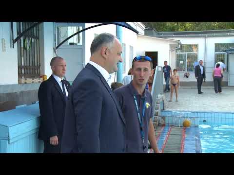 The President of Moldova visited the Chisinau sports school named after. George Osipov, where the international water polo championship "President's Cup" will take place