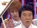 Blind 5 year old Korean pianist backing a group of singers Blind 5 year old Korean pianist backing a group of singers