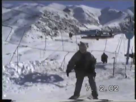 Спуск на лыжах по трассе Тянь Шань