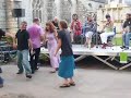 nouvelle tentative de hurry the jug par les danseurs de bol d'eire et blas ceilteach fin ao�t 2008 au march� de kerd�vot