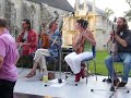 nouvelle tentative de hurry the jug par les danseurs de bol d'eire et blas ceilteach fin ao�t 2008 au march� de kerd�vot