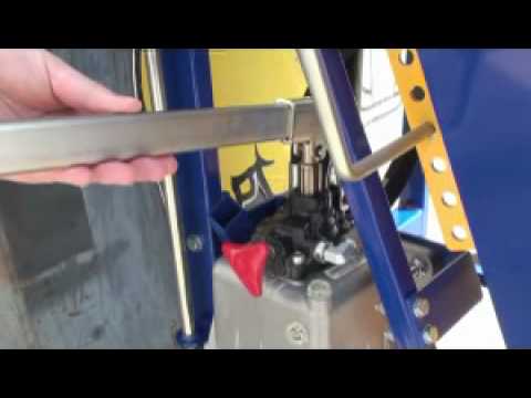 Bin Lifter | Manual 100 Video Image