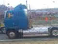 desfile de camiones americanos en el circuito del jarama